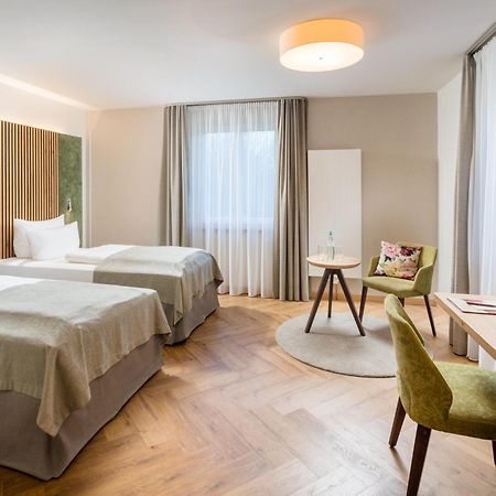 Parkhotel Gueldene Berge Weißenfels Esterno foto
