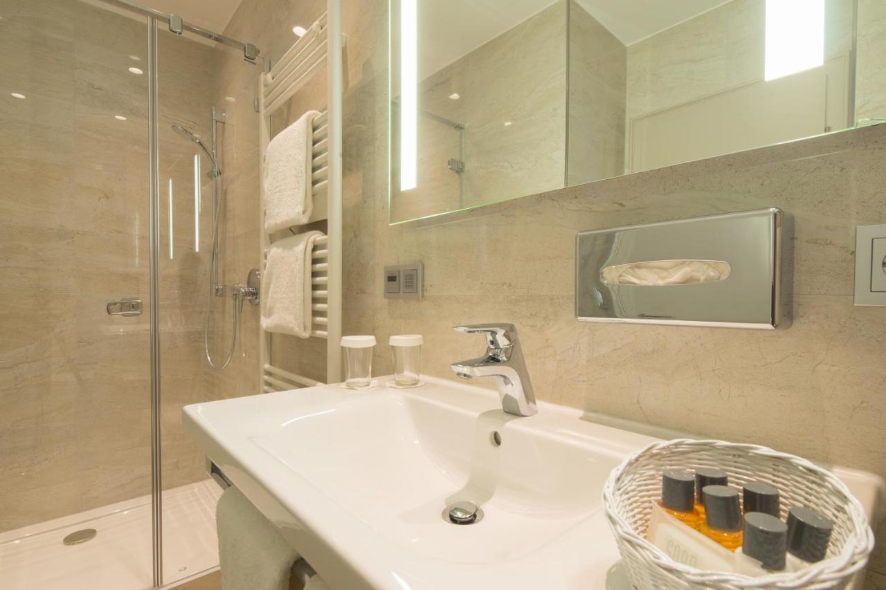 Parkhotel Gueldene Berge Weißenfels Esterno foto