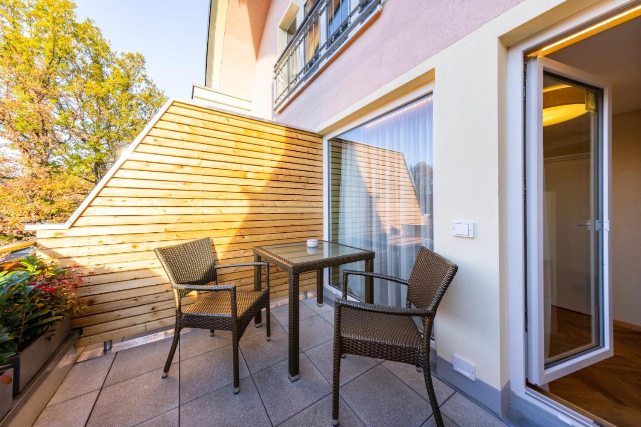 Parkhotel Gueldene Berge Weißenfels Esterno foto