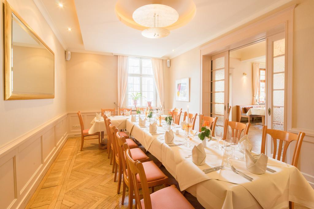Parkhotel Gueldene Berge Weißenfels Esterno foto