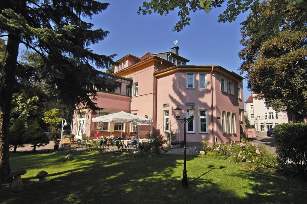 Parkhotel Gueldene Berge Weißenfels Esterno foto